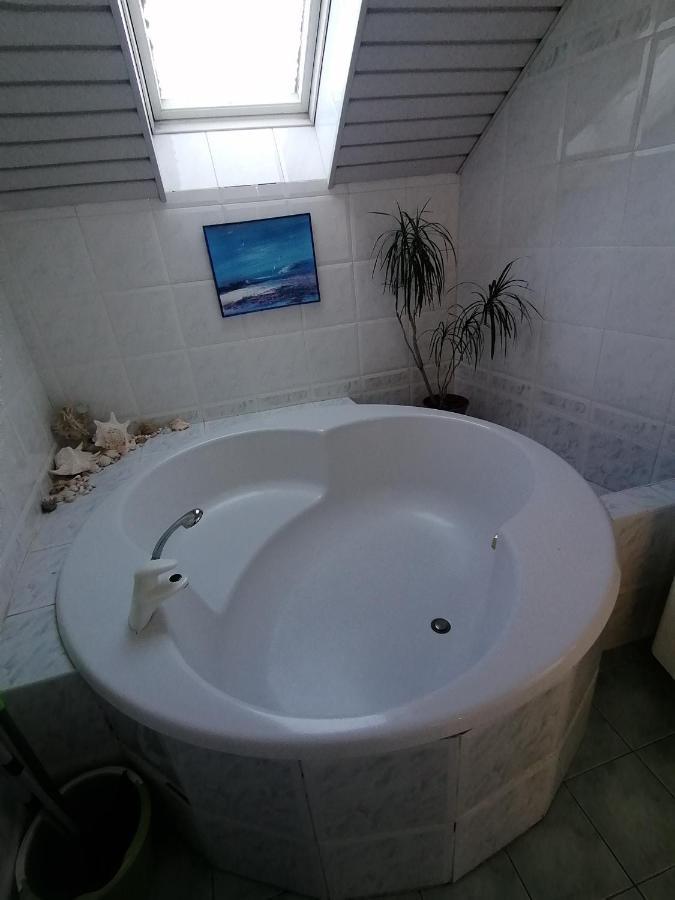 Guest House Krista Юрмала Экстерьер фото