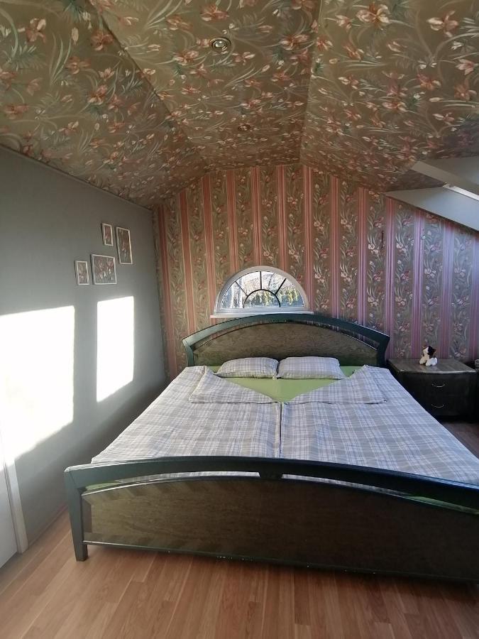 Guest House Krista Юрмала Экстерьер фото